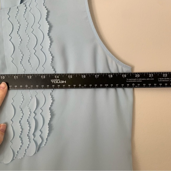 𝅺BANANA Republic Sleeveless Blouse Woman’s Top Size Medium - Picture 5 of 5